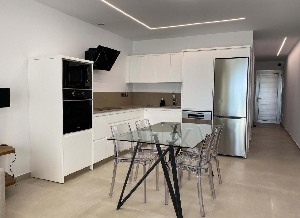 Marina Suites 8 Playa Blanca  Bagian luar foto
