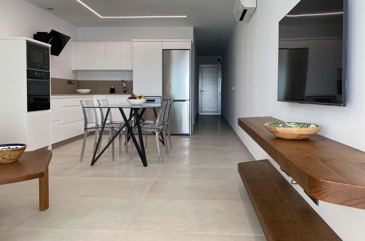 Marina Suites 8 Playa Blanca  Bagian luar foto